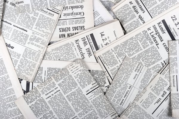 Единороссы встретили Первомай отчетным трудом // Форум в Санкт-Петербурге Единая Россия посвятила проблемам семьи и медицины